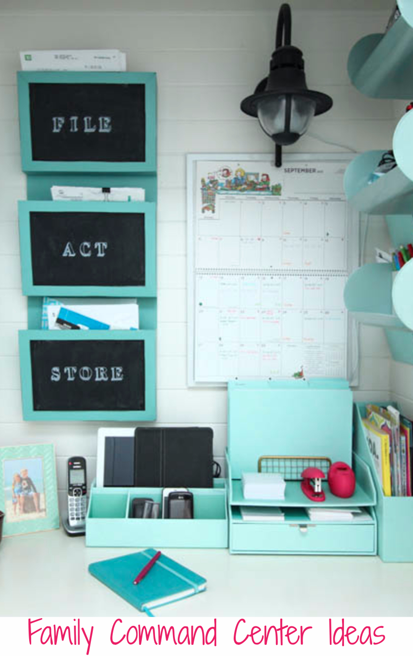 DIY organization tips - organize your family's schedule and LIFE with these DIY command center ideas and tips