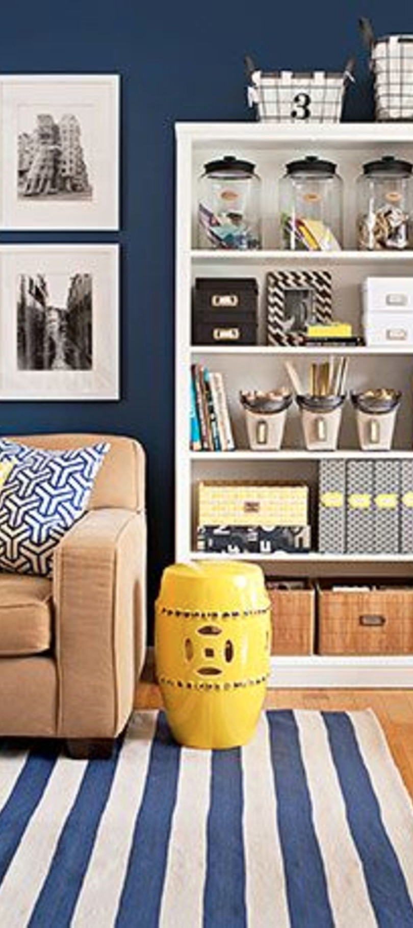 Beautiful blue living room decor ideas.  #bedroomideas #diyhomedecor #getorganized #organizationideasforthehome