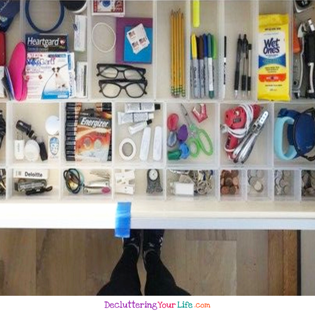 The Ultimate Organized Junk Drawer! #junkdrawerorganization #gettingorganized #organizationideasforthehome #getorganized #lifehacks #organizingtips #kitchenideas #deskorganization