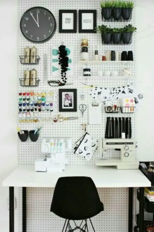 Craftroom Organization Tricks and Ideas For Organizing Your Craft Room On a Budget - Whether you have a big crafting area, small crafting nook or a bedroom / sewing room craftroom combo, these storage and organization hacks will help you get organized and STAY organized